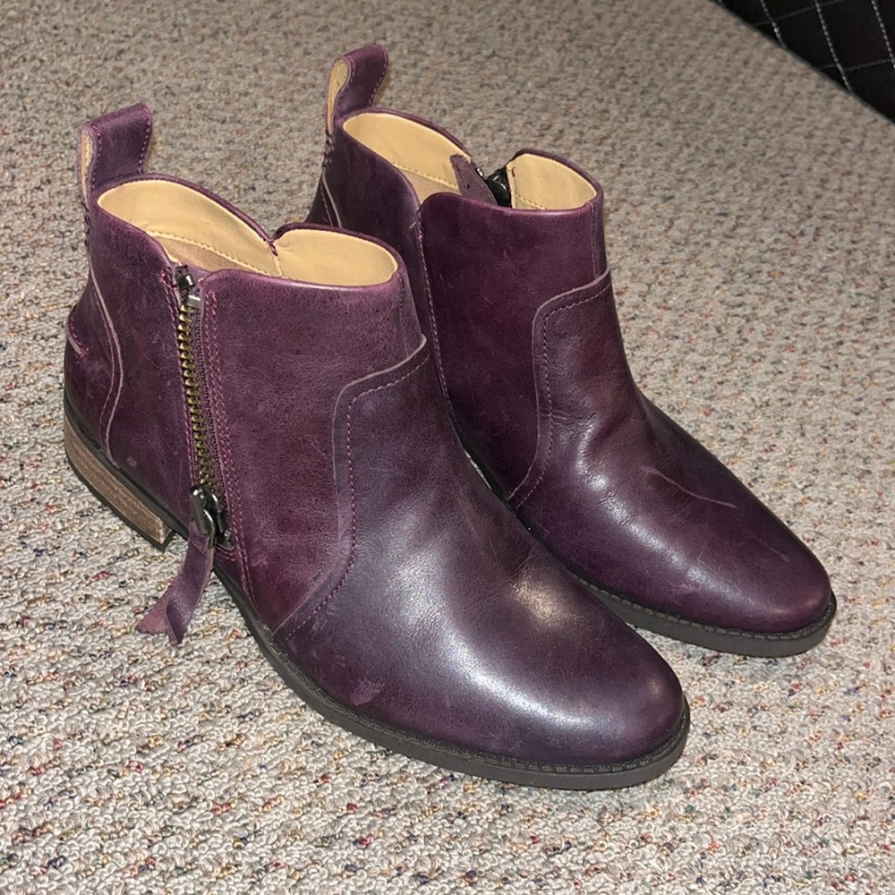 UGG AEREO ANKLE LEATHER BOOTIE